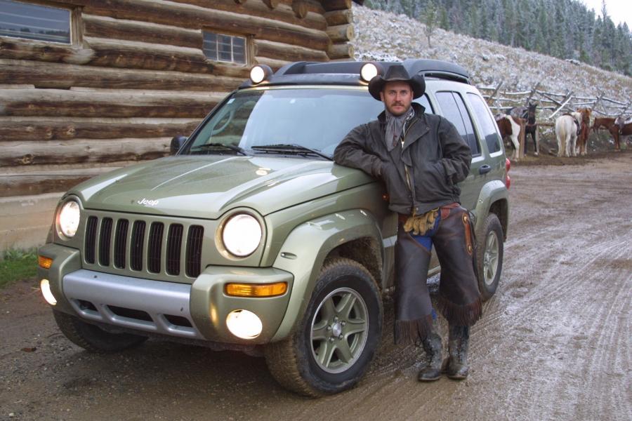 Jeep Cherokee Renegade 2002 года  (фото 8 из 33)